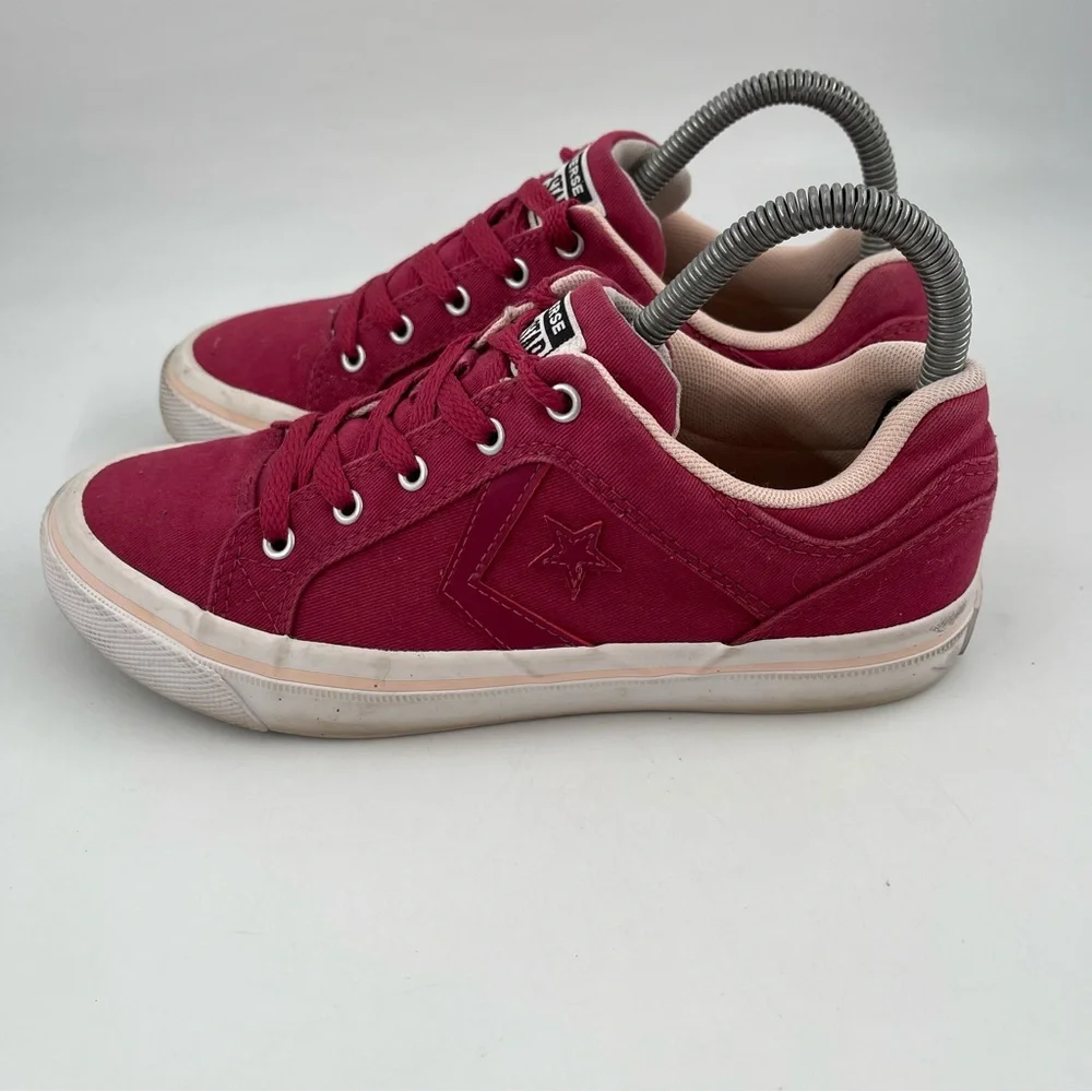 Converse Women’s El Distrito OX - SZ 7 - Red Athletic Canvas Shoe Sneaker